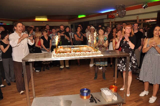 min 2009 05 06 cargo club 666